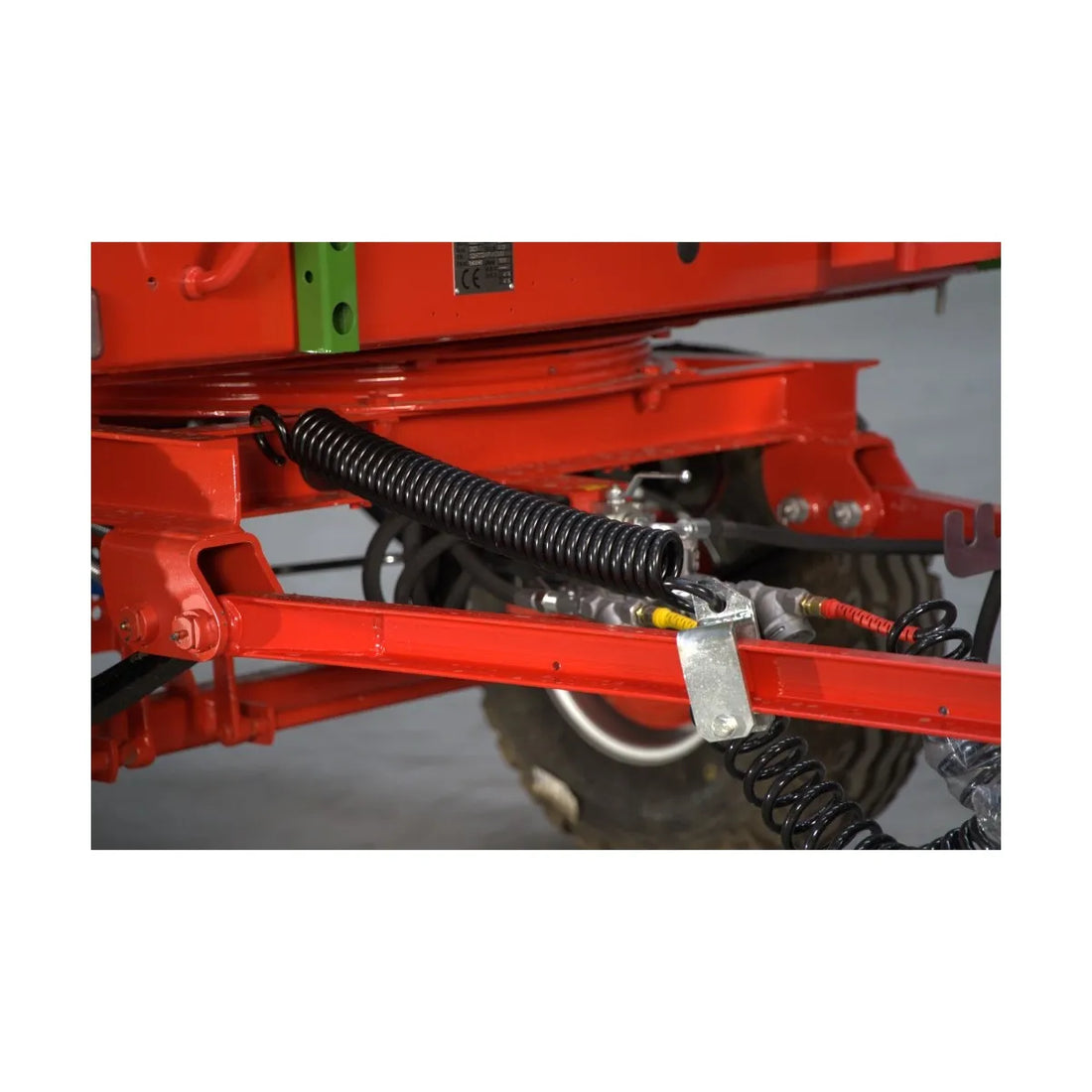 Rimorchio agricolo 2 assi 6T con cassone ribaltabile