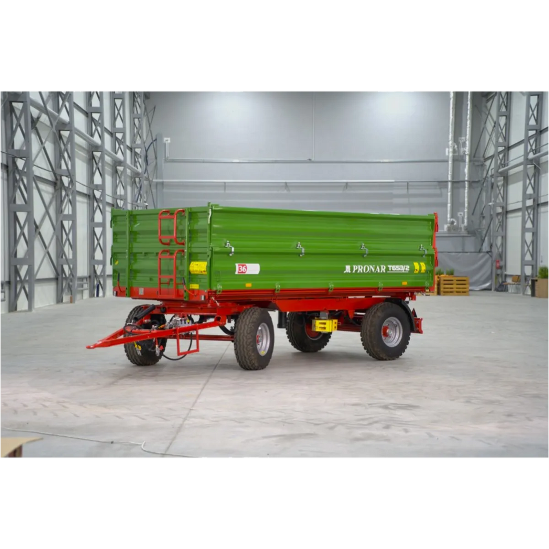 Rimorchio agricolo 2 assi 6T con cassone ribaltabile