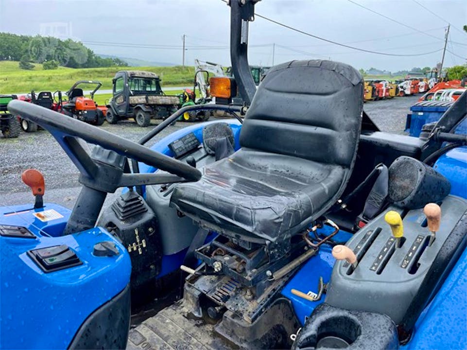 New Holland TC35D – 2001