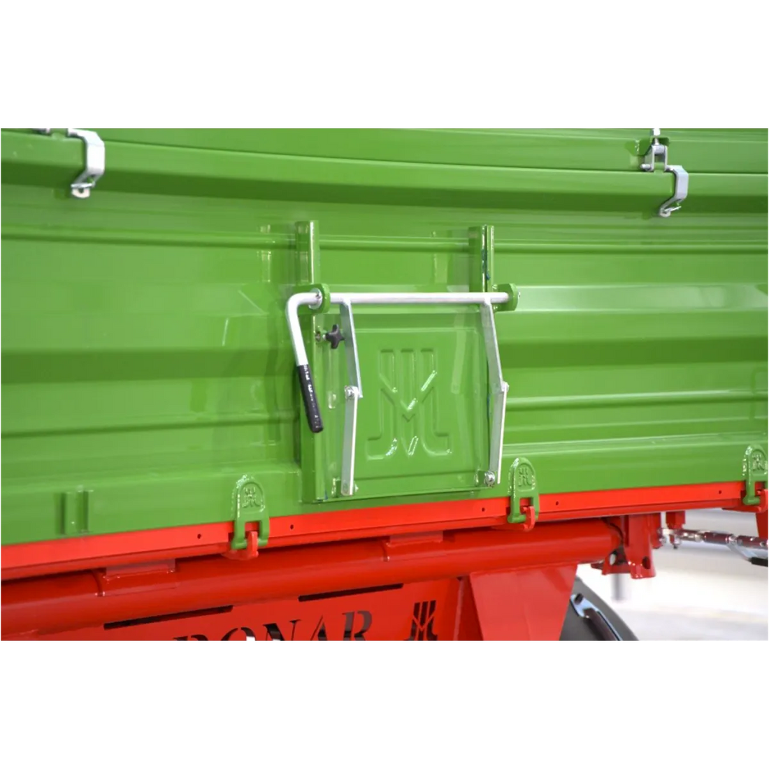 Rimorchio agricolo a due assi da 12 T con cassone ribaltabile