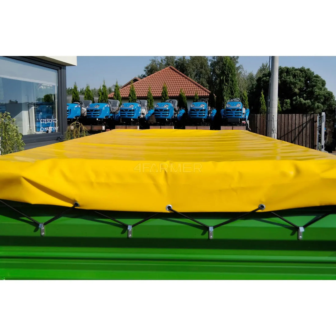 Rimorchio agricolo a un asse 2,5T con cassone ribaltabile + telo