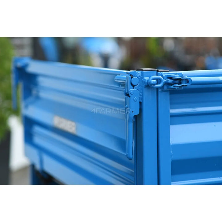 Rimorchio agricolo monoasse 2,5T con ribaltamento e freno a inerzia