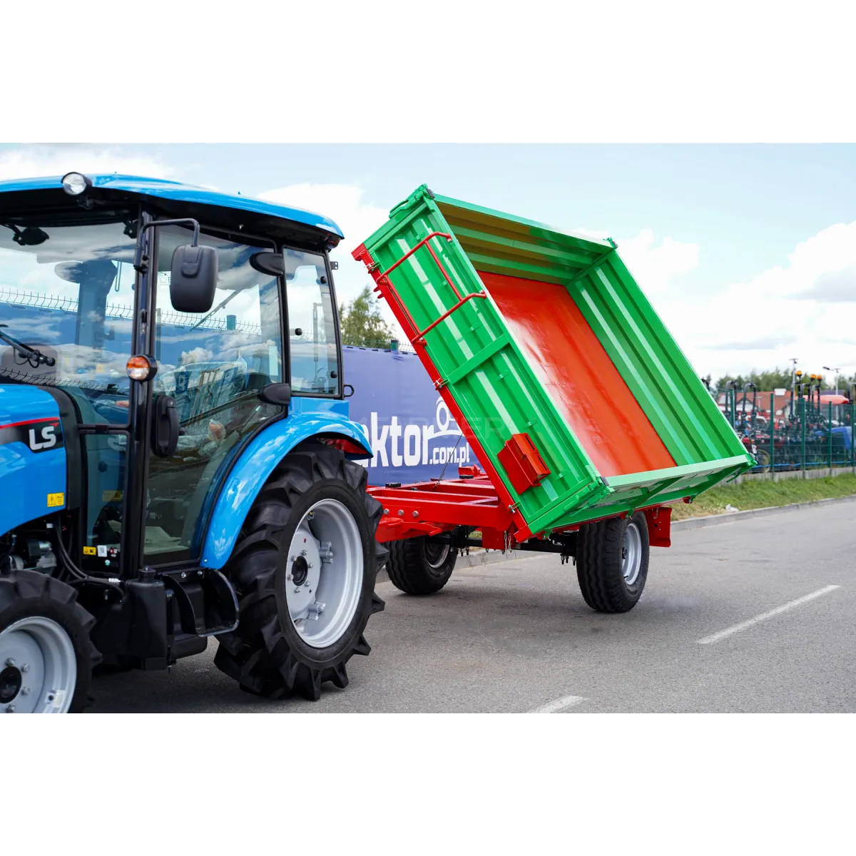 Rimorchio agricolo monoasse da 3,5 t con kiper