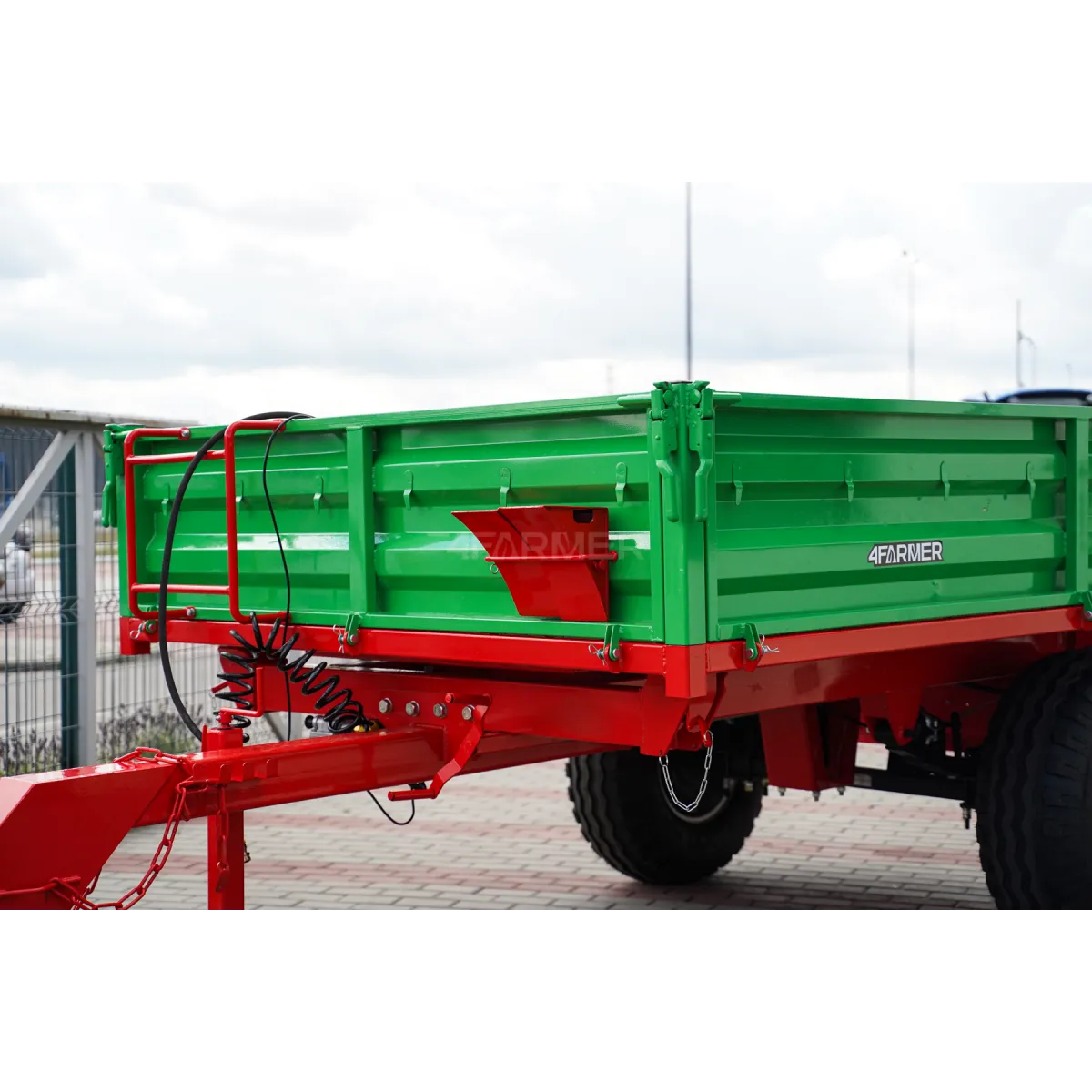 Rimorchio agricolo monoasse da 3,5 t con kiper