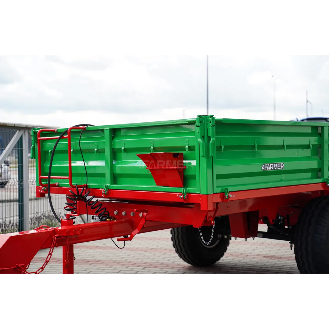 Rimorchio agricolo monoasse da 3,5 t con kiper