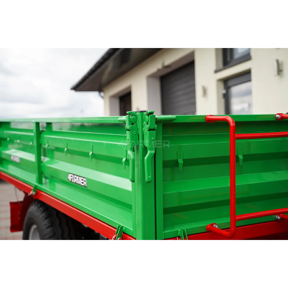 Rimorchio agricolo monoasse da 3,5 t con kiper