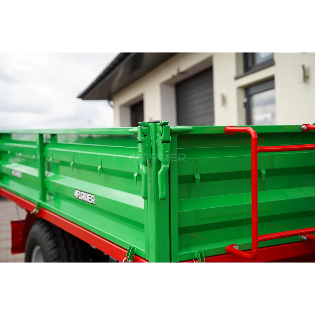 Rimorchio agricolo monoasse da 3,5 t con kiper