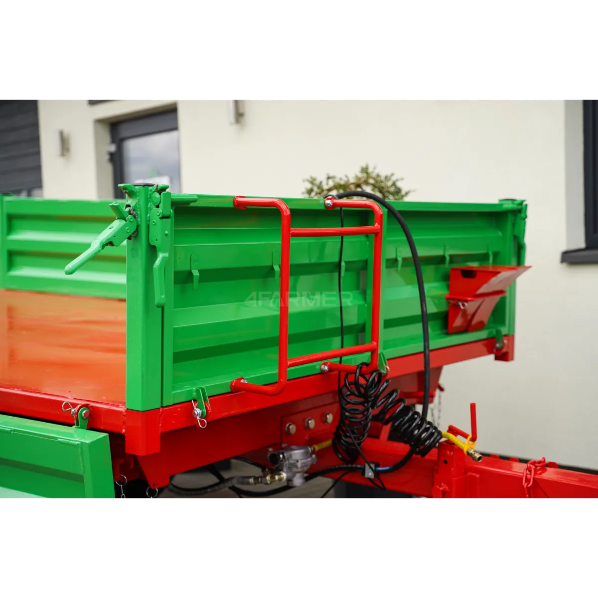 Rimorchio agricolo monoasse da 3,5 t con kiper