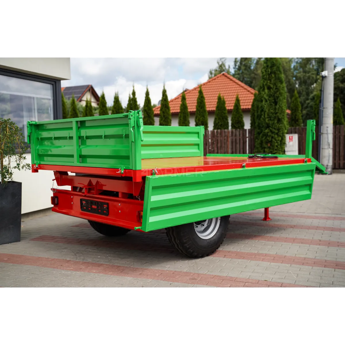 Rimorchio agricolo monoasse da 3,5 t con kiper