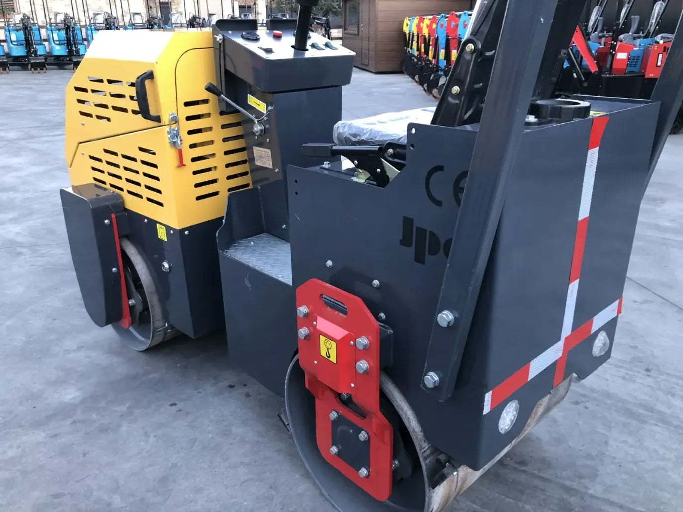 Rullo compattatore HT1000