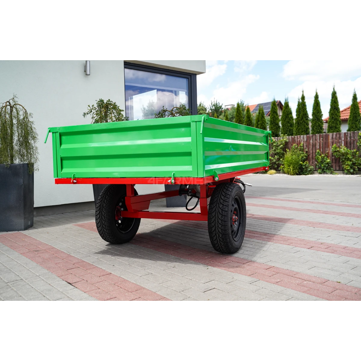 Rimorchio agricolo monocarrello 1T con ribaltabile