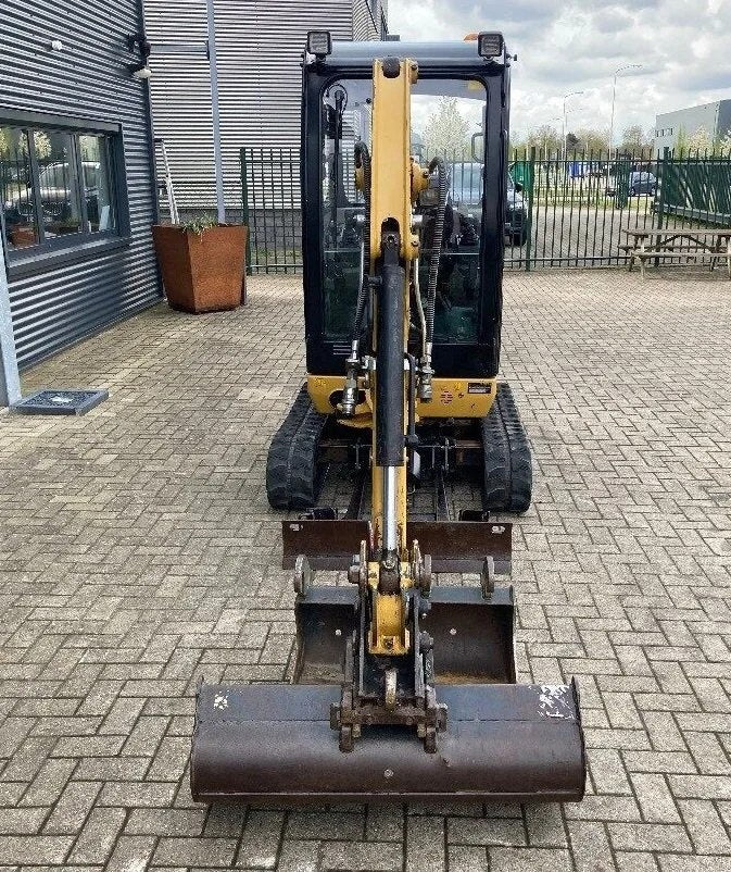 Caterpillar 301.7 D – 2016