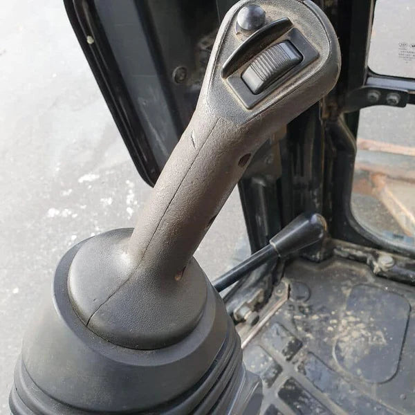 CATERPILLAR 304E CR – 2012