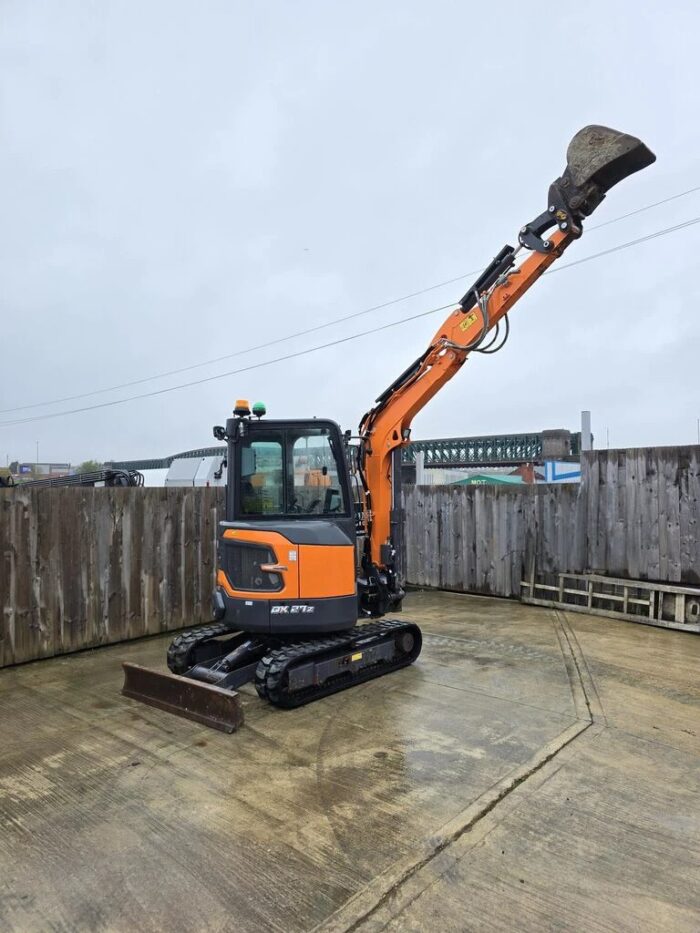 Doosan DX27Z – 7 / 2022