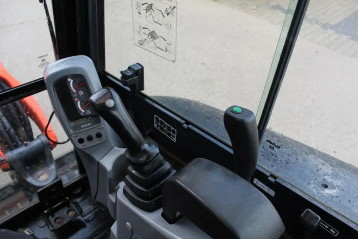 KUBOTA U27-4 – 2015